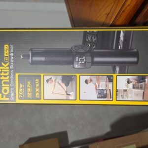 New In Box S1 APEX Black Electronics Screwdriver With Lots Of Bitsp
